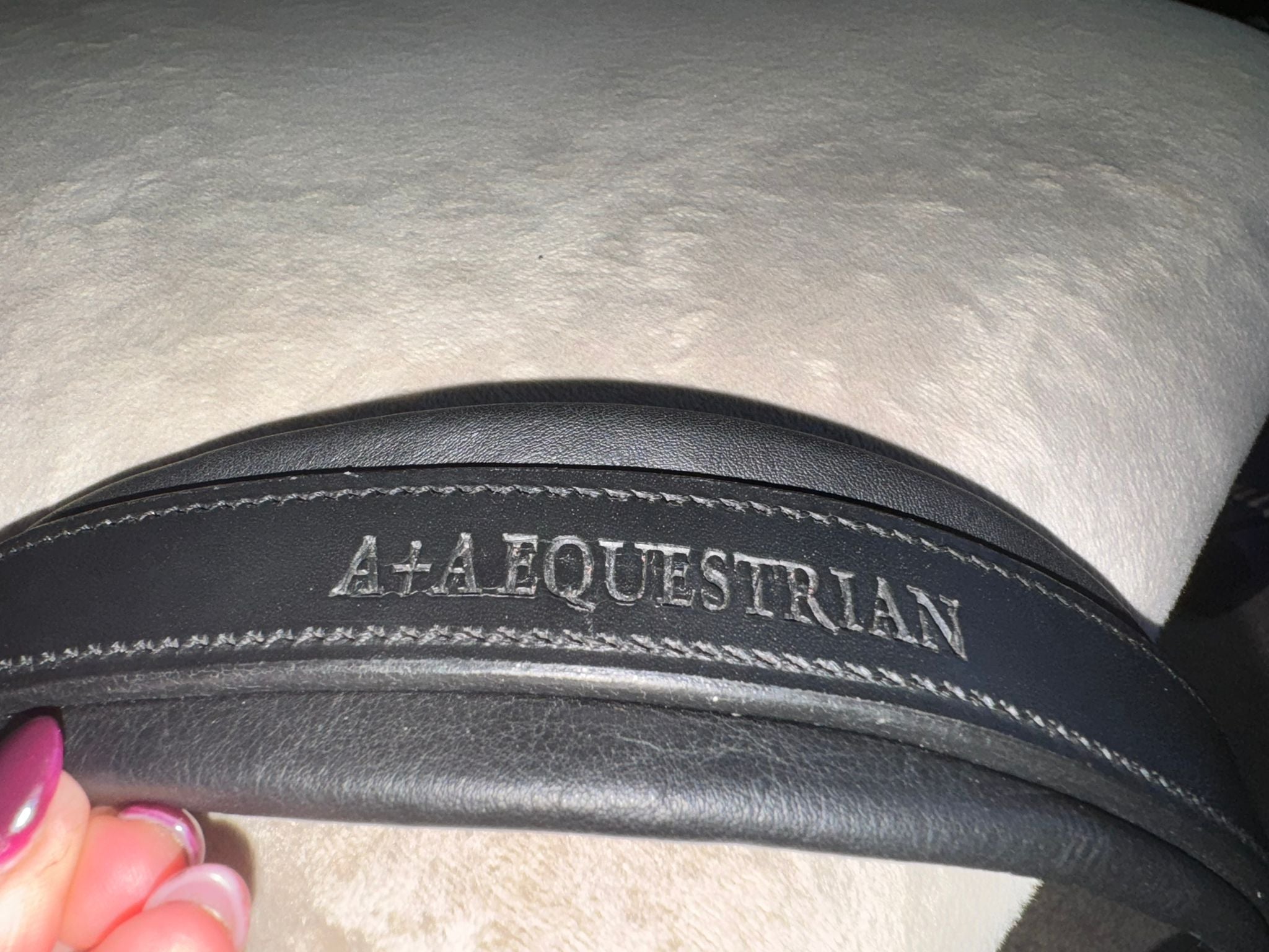 A + A Equestrian Anatomical soft leather Headcollar
